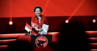 Megawati Minta Jokowi Cari Pengganti Gandum